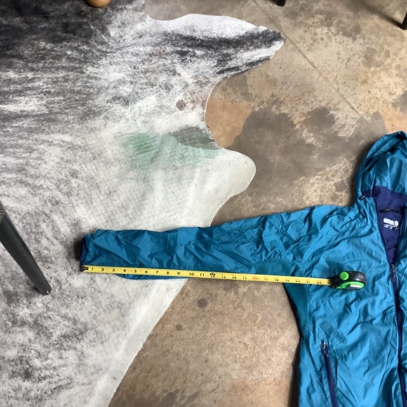 Marmot Windbreaker Jacket M hoodie medium  light weight packable lined - Picture 12 of 13